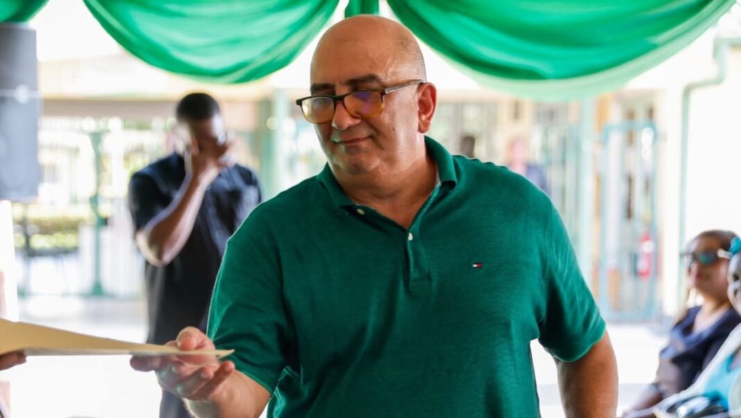 Description or Alt Text